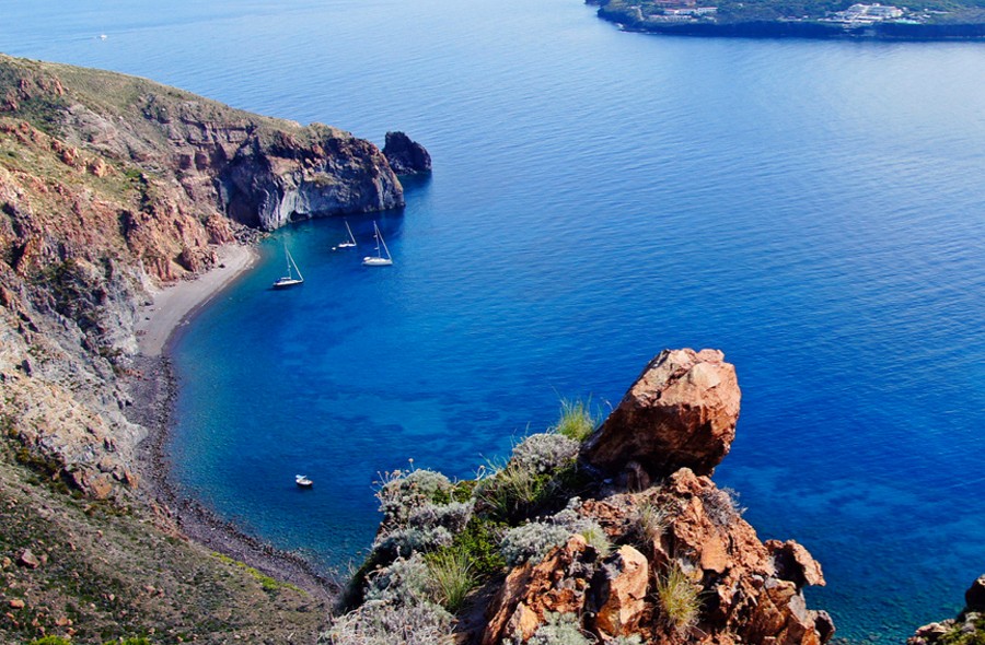 Cala e mare di Lipari